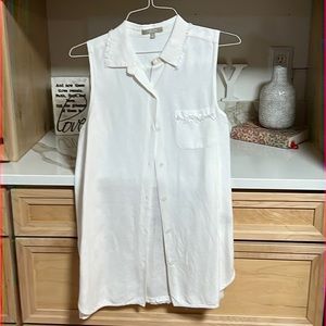 Joan Vass Sleeveless Button up Tunic; fringe detailing; side slits; Medium